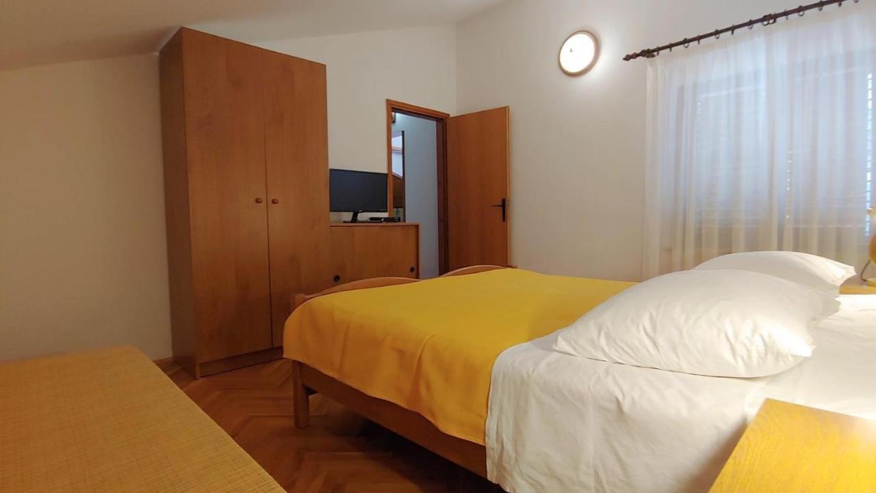 Apartments With A Parking Space Rabac, Labin - 19058 ภายนอก รูปภาพ